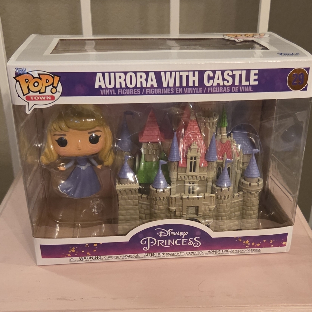 ♡ funko pop! town disney princess aurora with castle #29 new ♡